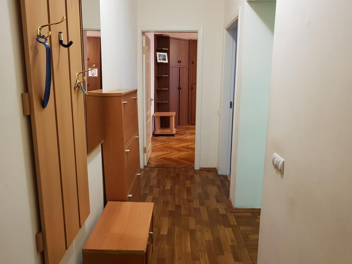 Apartment Gospitalna Street 2 Київ Екстер'єр фото