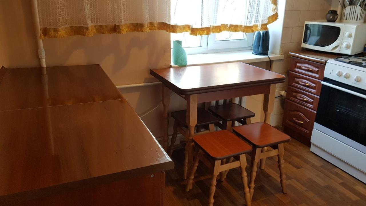 Apartment Gospitalna Street 2 Київ Екстер'єр фото